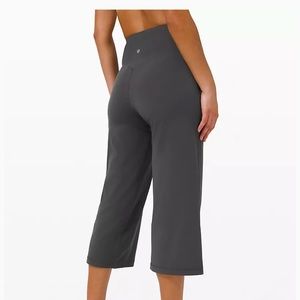 Lululemon Align super high rise wide leg crop